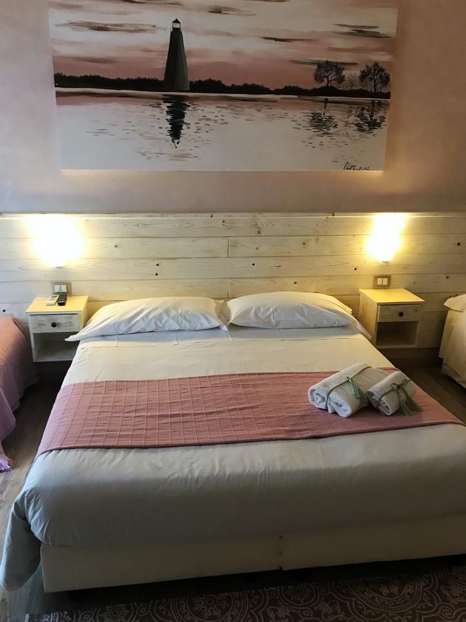 Airport Deluxe Bed & Breakfast 2*