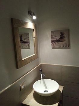 Bed and breakfast Airport Deluxe 2*